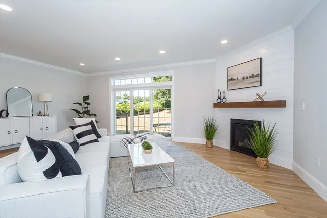 $1,100,000 | 293 Bacon Street, Unit A, Natick, MA 01760