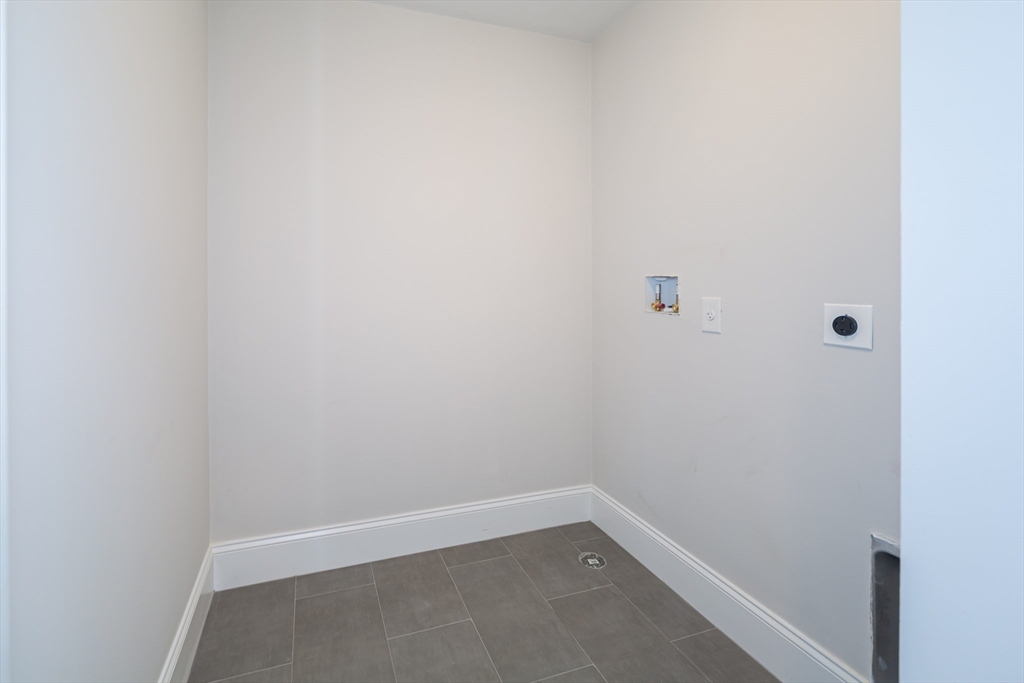 293 Bacon Street, Unit A Natick, MA 01760 - Photo 22 of 35 a view of a small space