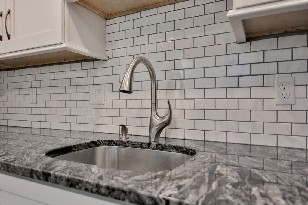 175 Willard Street, Unit 8 Lowell, MA 01850 - Photo 4 of 24