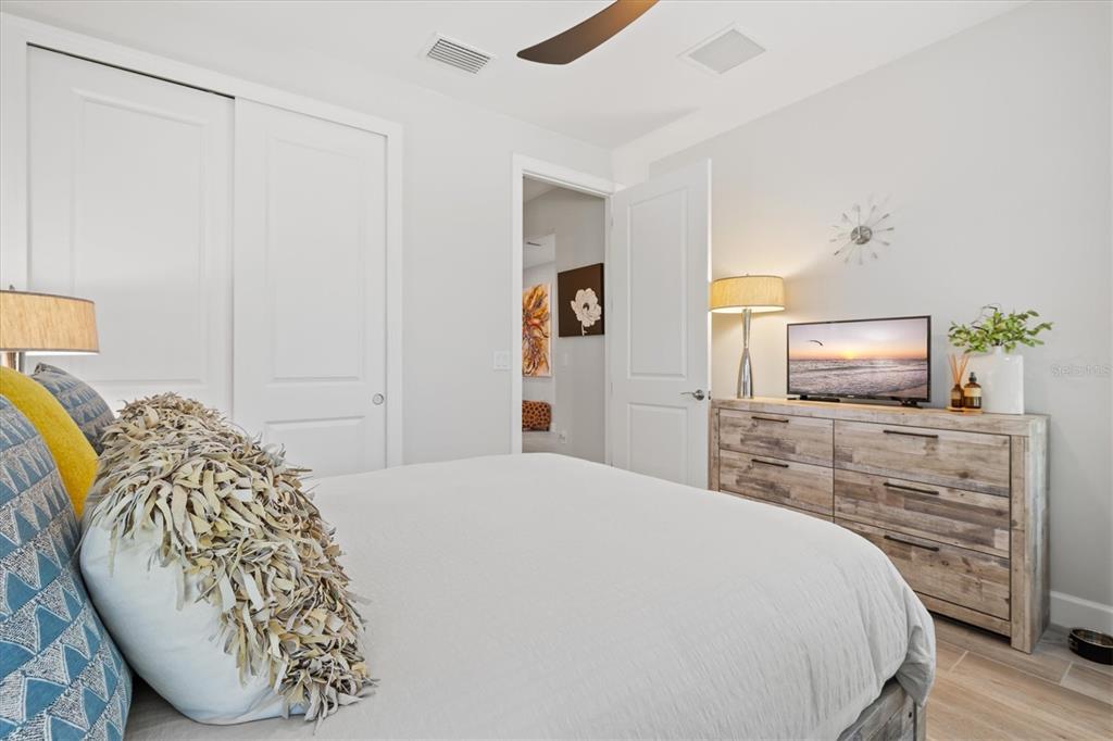 5740 Eagle Crk Road Sarasota, FL 34238 - Photo 35 of 52