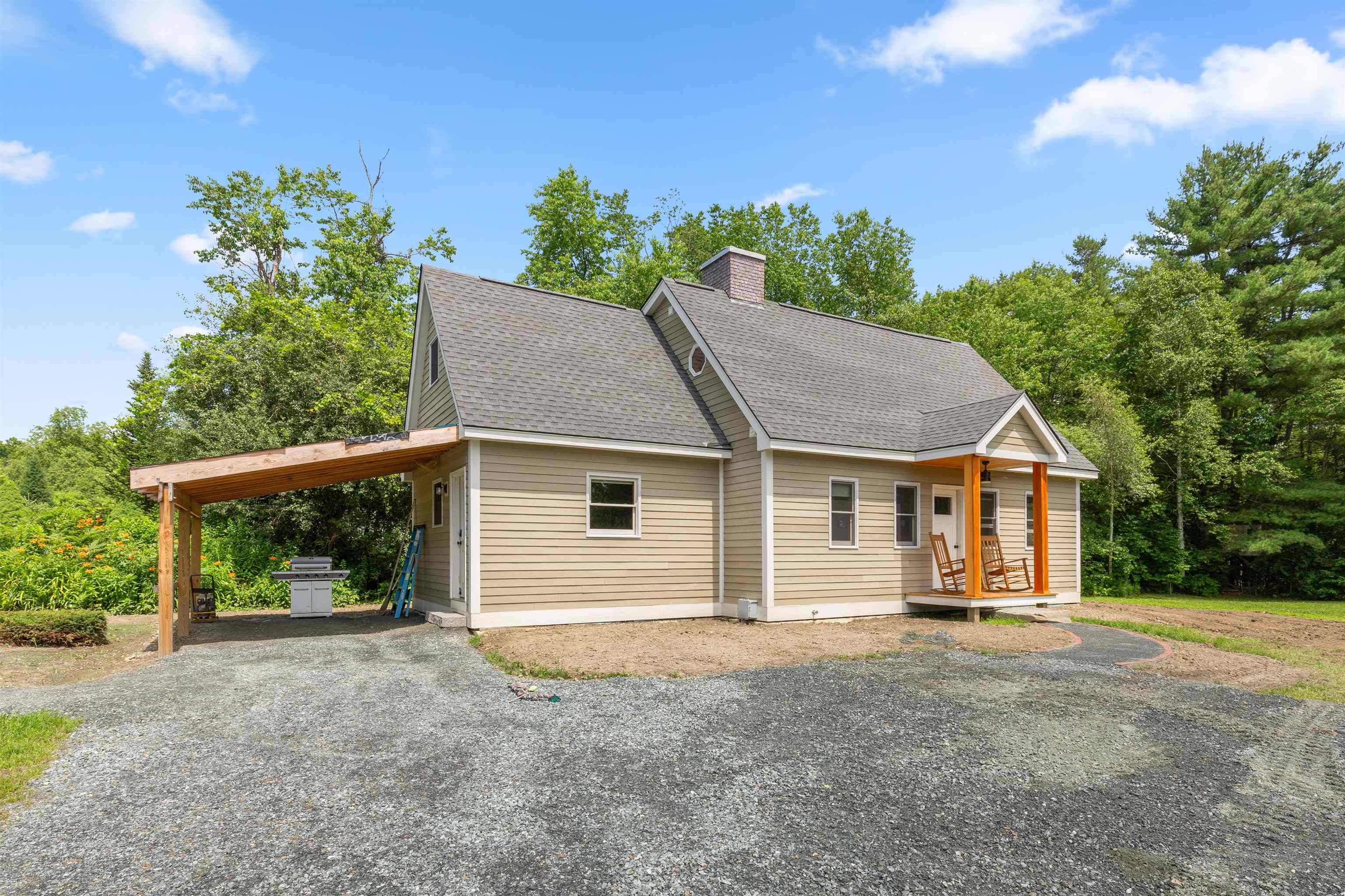 1662 Latham Road Thetford, VT 05043 - Photo 3 of 60