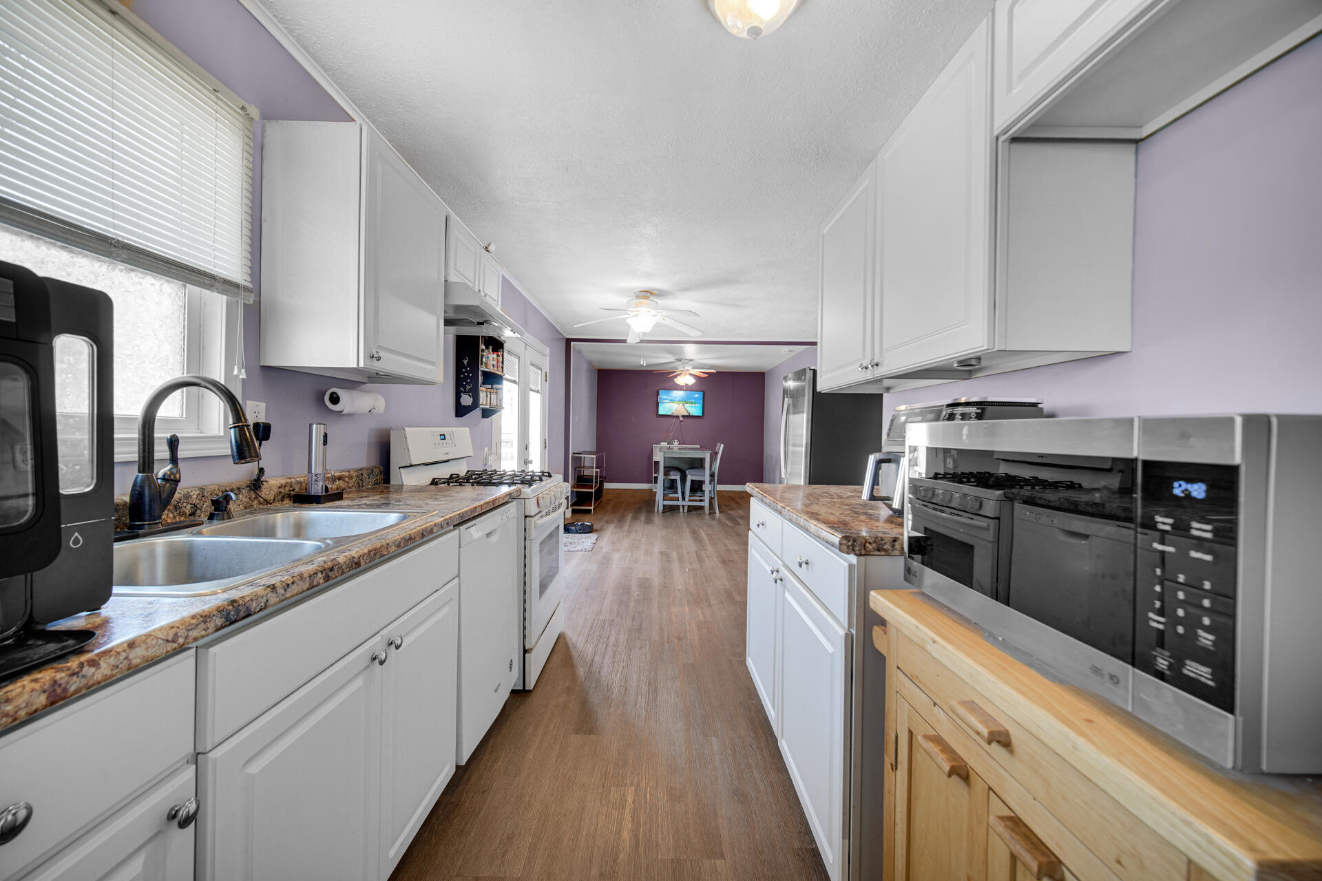 716 Devonshire Road Valparaiso, IN 46385 - Photo 12 of 24 1920x1280