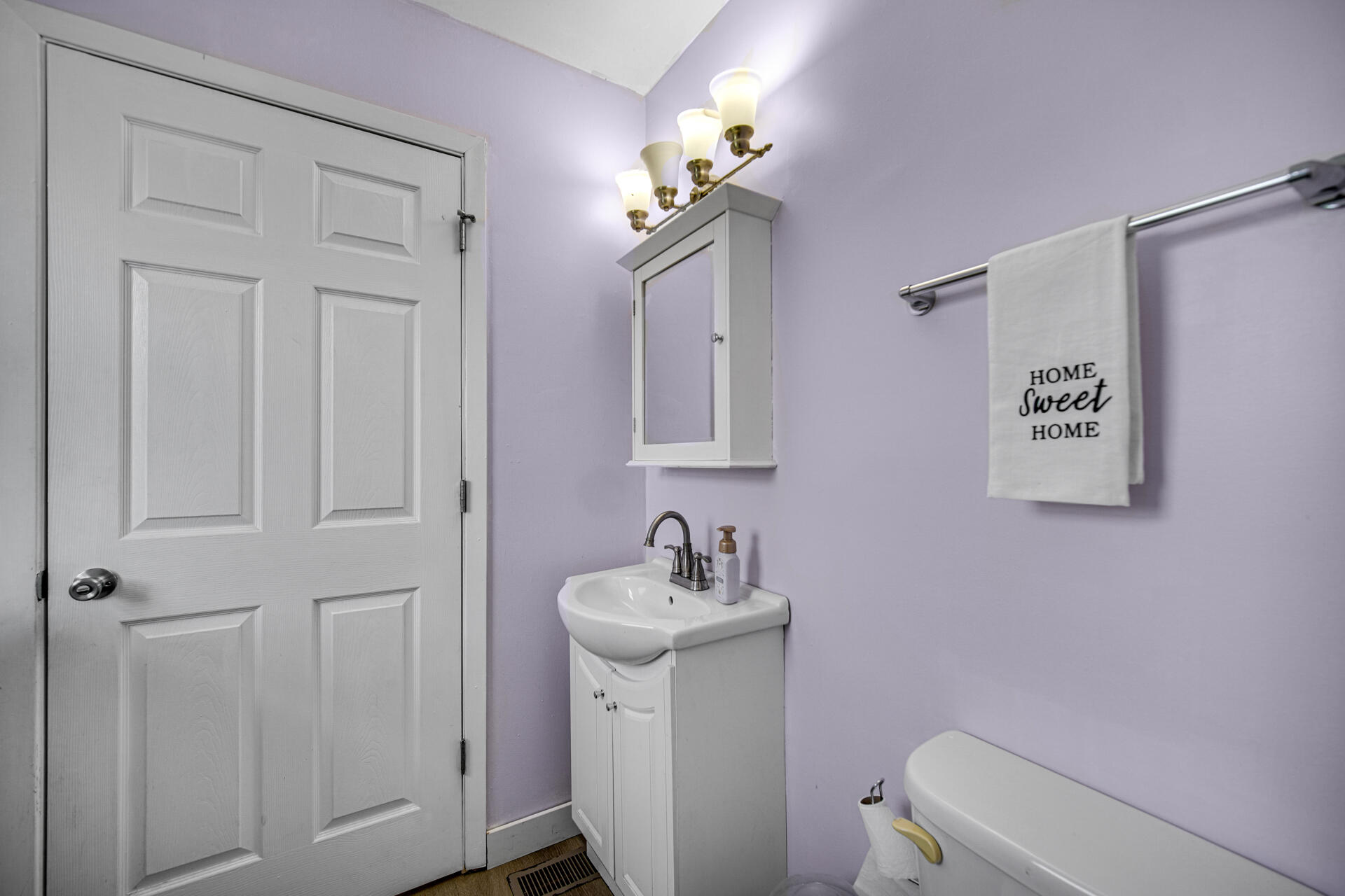 716 Devonshire Road Valparaiso, IN 46385 - Photo 14 of 24 1920x1280