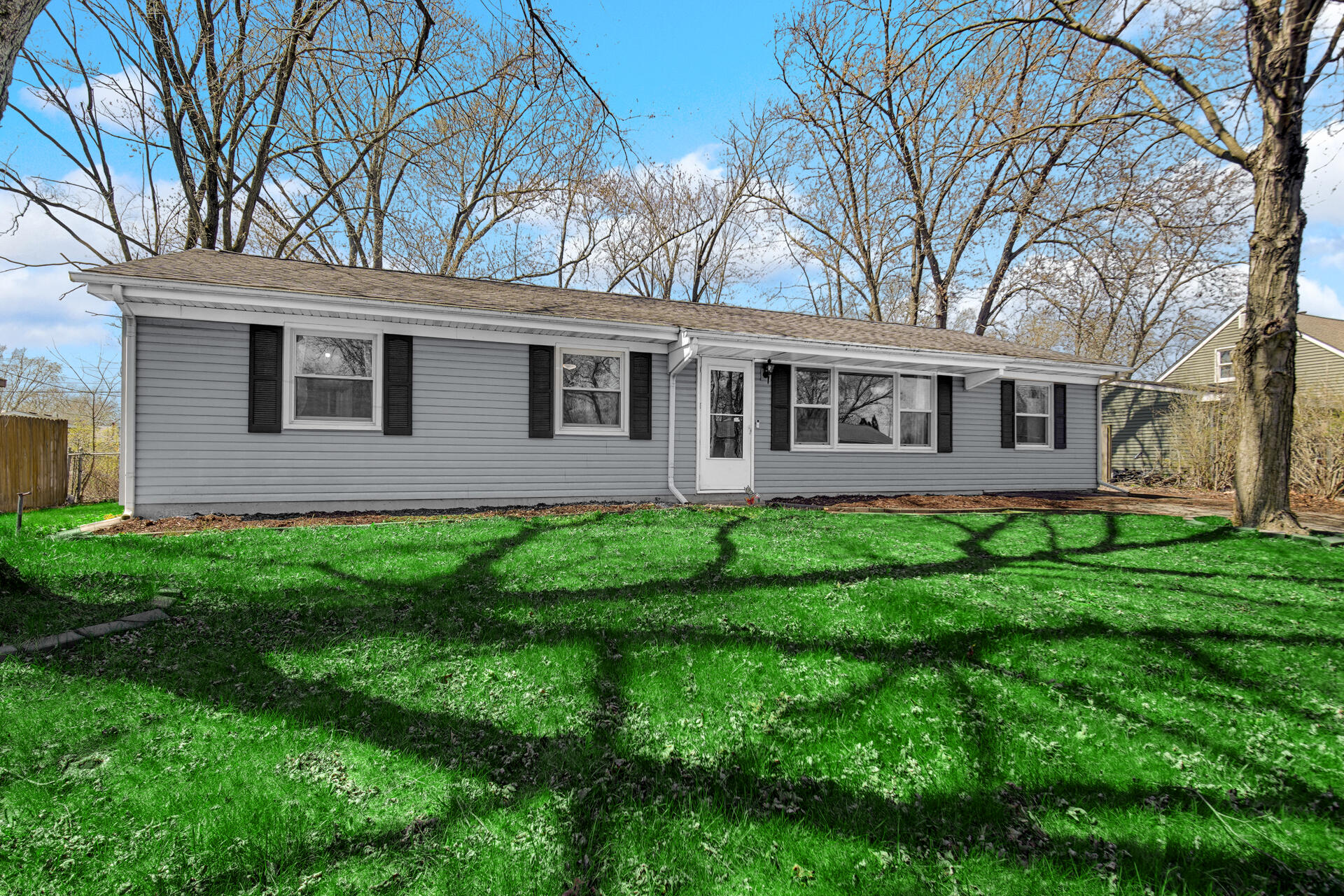 716 Devonshire Road Valparaiso, IN 46385 - Photo 2 of 24 1920x1280