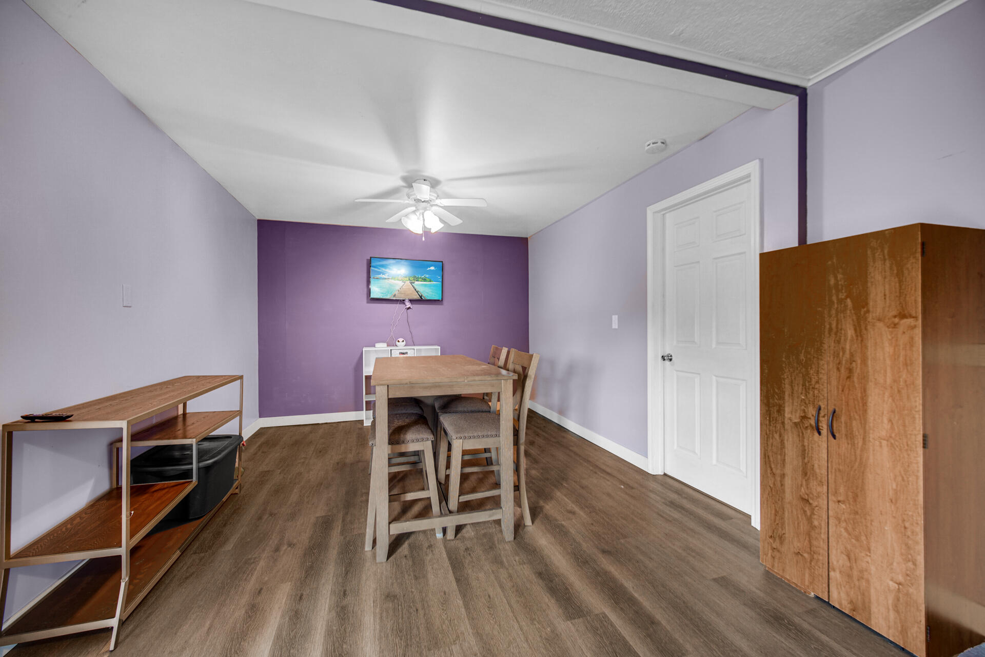 716 Devonshire Road Valparaiso, IN 46385 - Photo 7 of 24 1920x1280