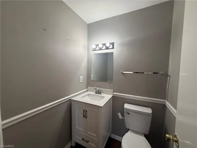 $1,600 | 2906 Navajo Avenue, Winston-Salem, NC 27103