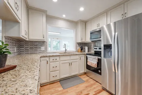 $949,999 | 6705 Fleetwood Drive, Nashville, TN 37205