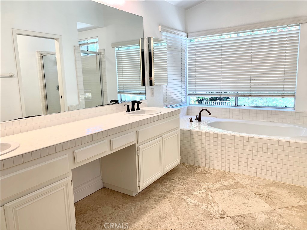 34 Viewpoint Place Laguna Niguel, CA 92677 - Photo 12 of 16