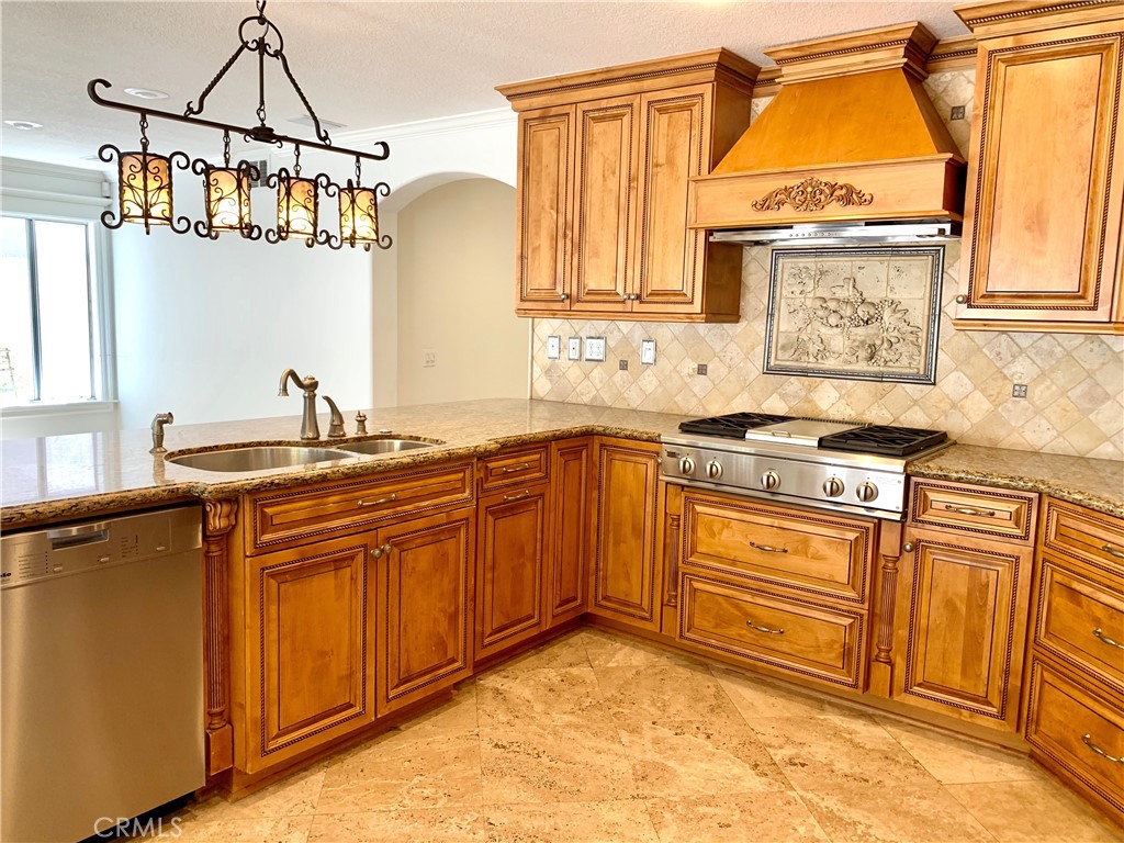 34 Viewpoint Place Laguna Niguel, CA 92677 - Photo 4 of 16