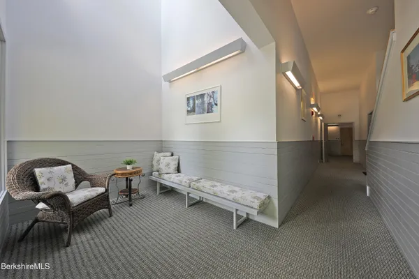 $585,000 | 19 Hawthorne Road, Unit CARRIAGE BARN E2, Stockbridge, MA 01262