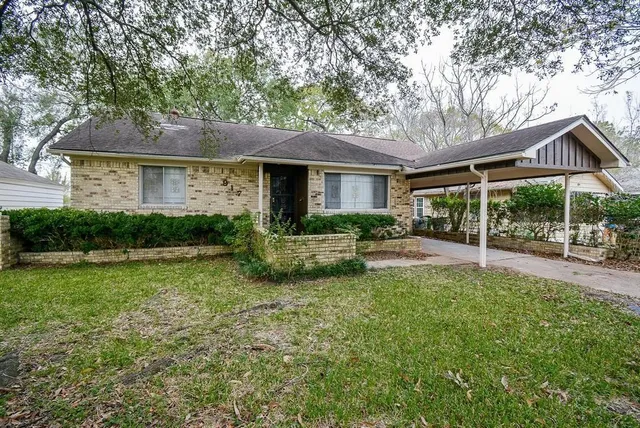 $1,600 | 917 Defender Street, Houston, TX 77029
