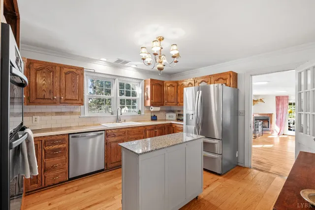 a room with a book shelf and a book shelf