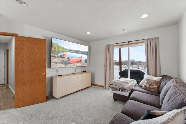 $294,900 | 2039 Brittany Court, Shakopee, MN 55379