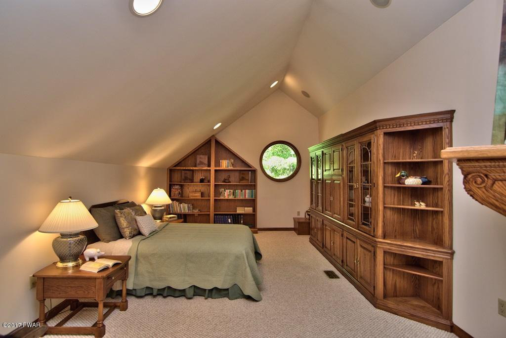 4130 Jubilee Road Moscow, PA 18444 - Photo 15 of 97 2nd Floor Bedroom View 1