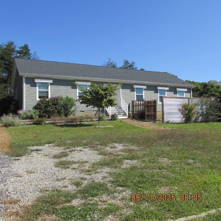 12400 Hardy Road Hardy, VA 24101 - Photo 2 of 22 IMG_2231