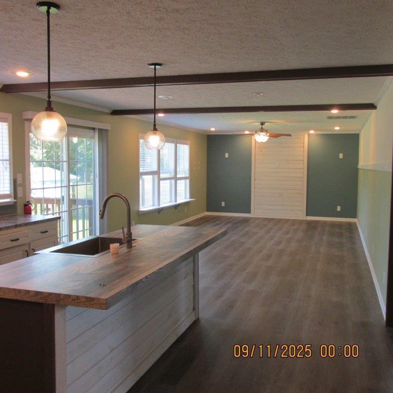 12400 Hardy Road Hardy, VA 24101 - Photo 4 of 22 IMG_2209