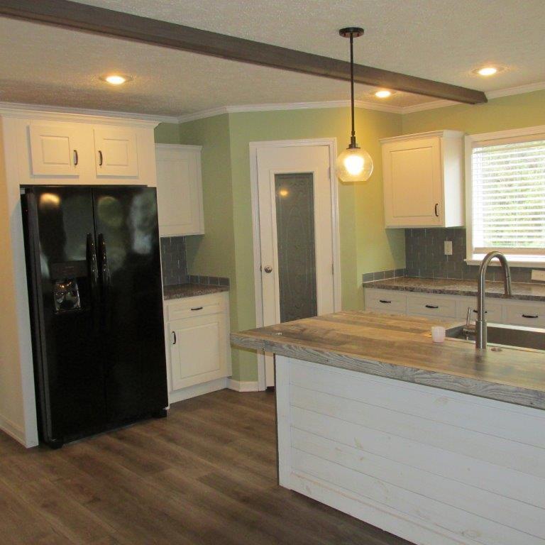 12400 Hardy Road Hardy, VA 24101 - Photo 5 of 22 IMG_2317