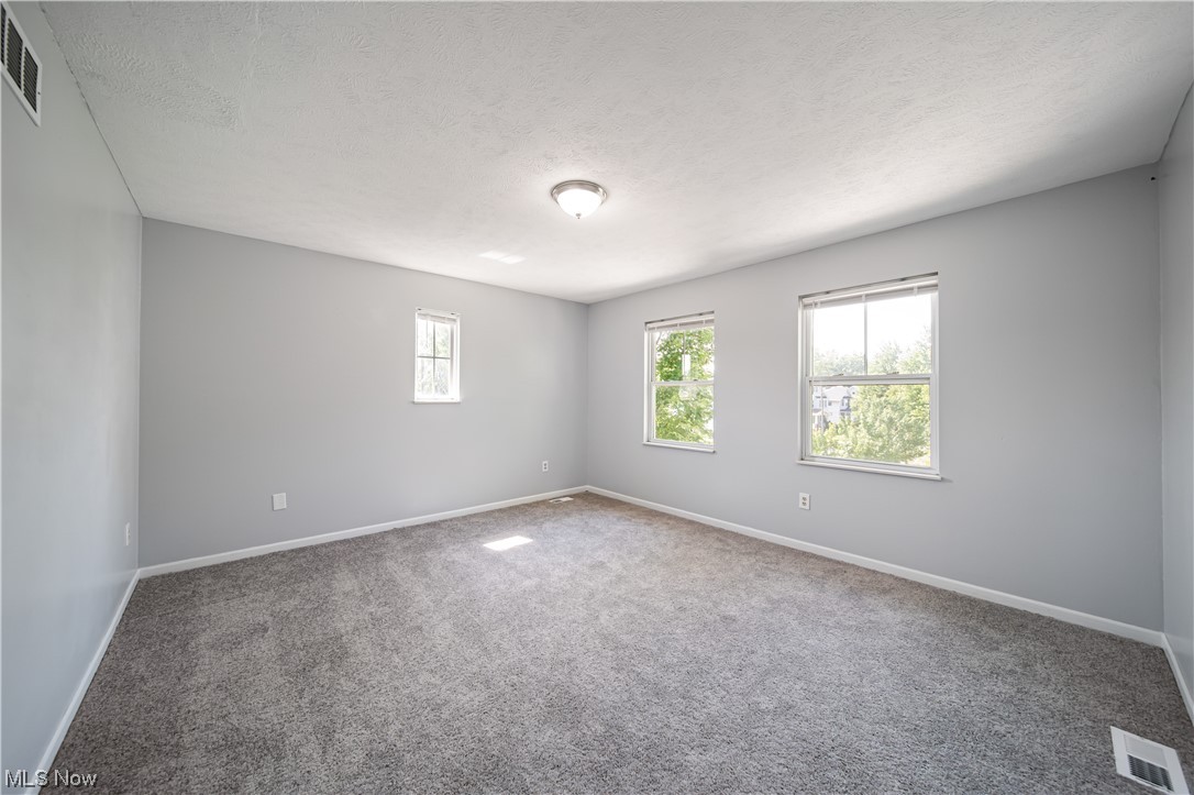 2202 Noble Road Cleveland Heights, OH 44112 - Photo 26 of 35 Gallery Image 26