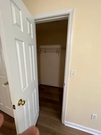 a view of a garage