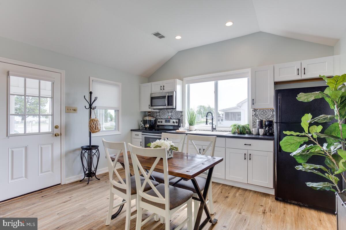 5229 Breezy Point Road Chesapeake Beach, MD 20732 - Photo 12 of 48