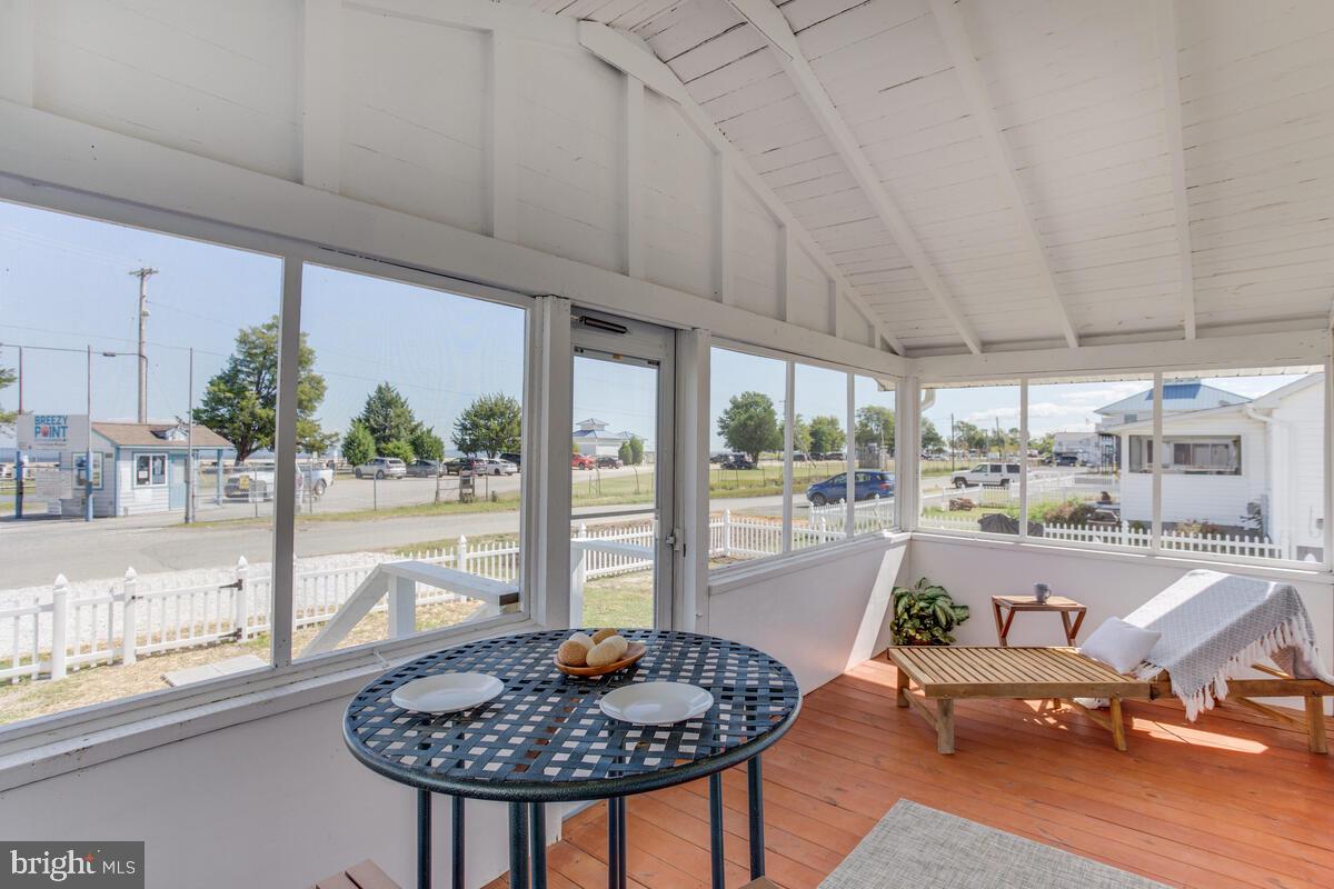 5229 Breezy Point Road Chesapeake Beach, MD 20732 - Photo 6 of 48 Screened in porch