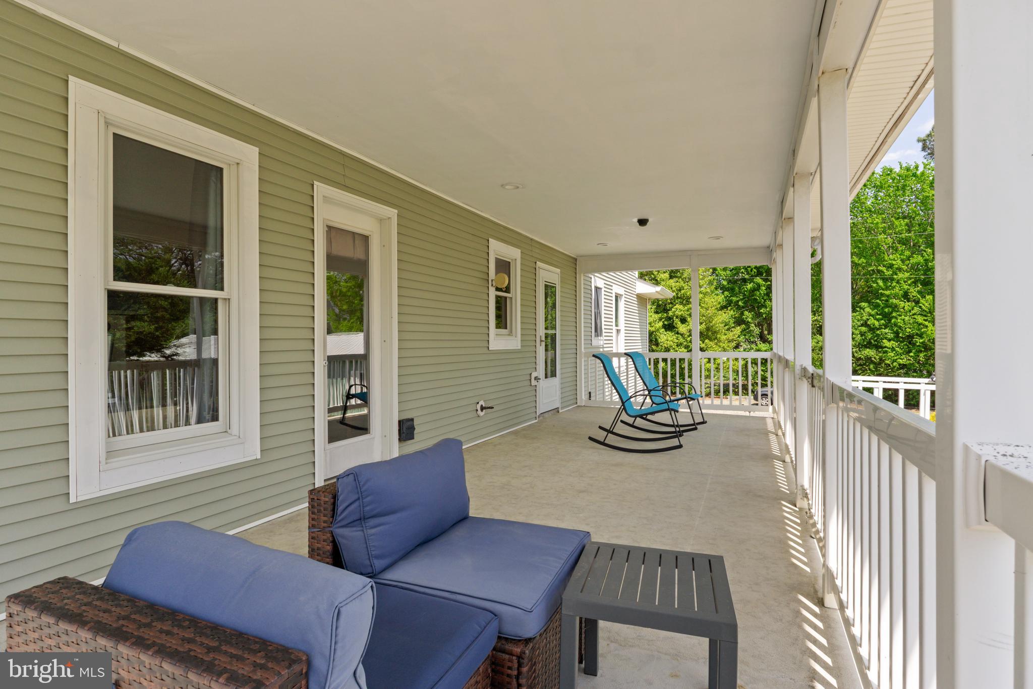 30602 Sandy Landing Road Dagsboro, DE 19939 - Photo 108 of 134 2nd level balcony