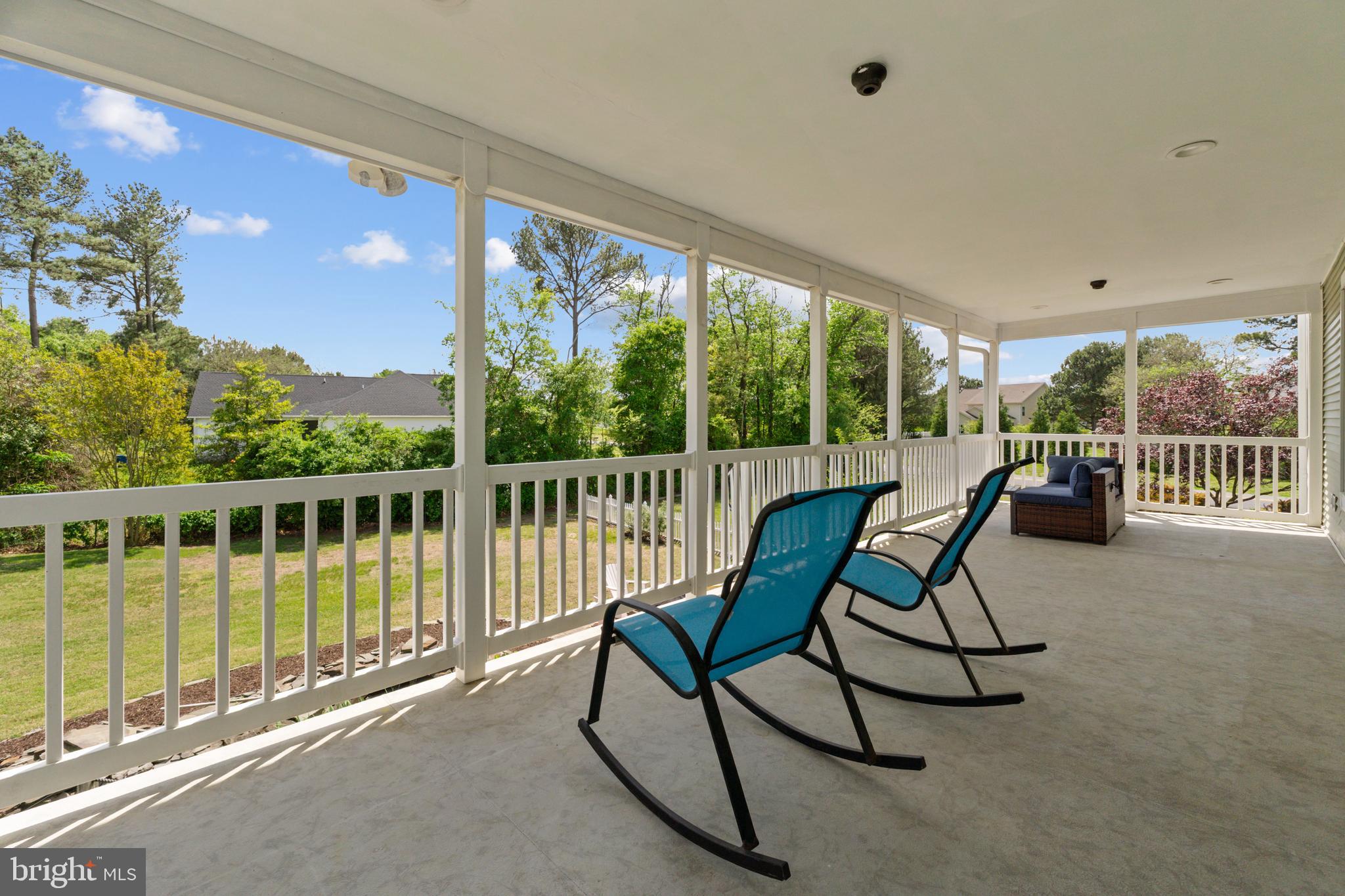 30602 Sandy Landing Road Dagsboro, DE 19939 - Photo 109 of 134 2nd level balcony