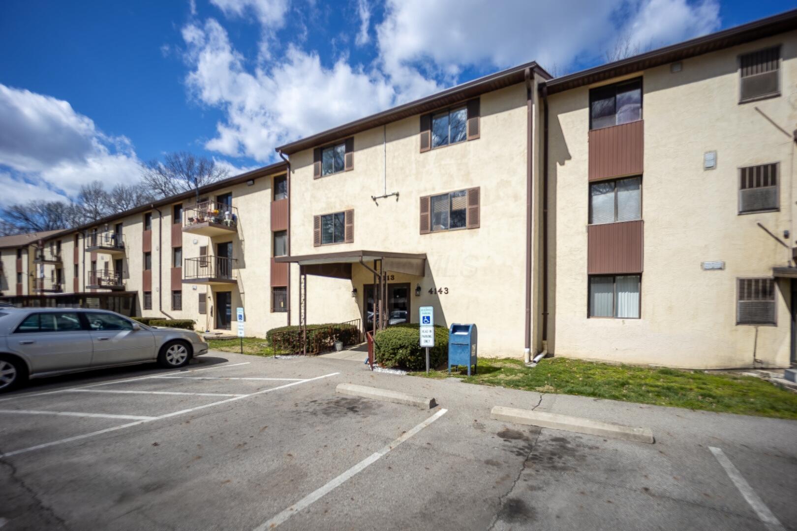 4143 Karl Road, Unit 114 Columbus, OH 43224 - Photo 37 of 38 _CP_4619-HDR-Enhanced-NR (Large)