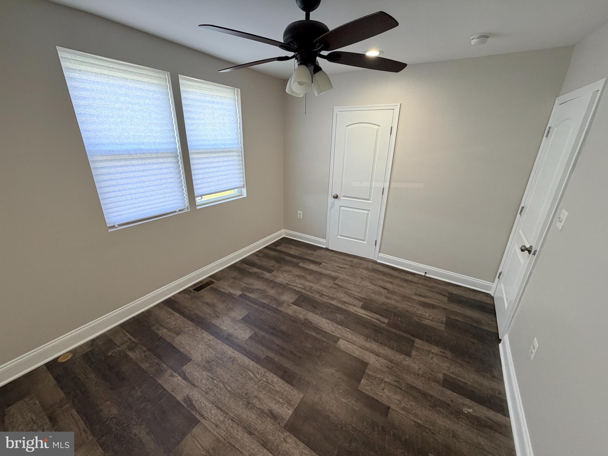 607 Cheraton Road Baltimore, MD 21225 - Photo 12 of 17 2nd Bedroom