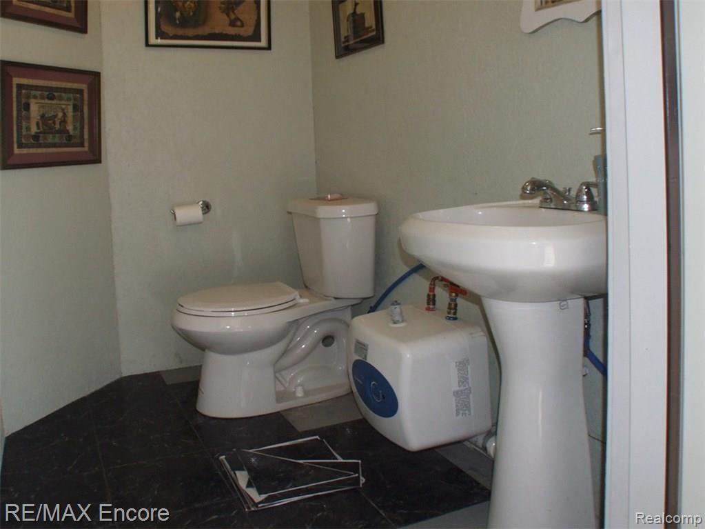 3409 Wynns Mill Road Metamora, MI 48455 - Photo 30 of 31 Half bath in Pole Barn