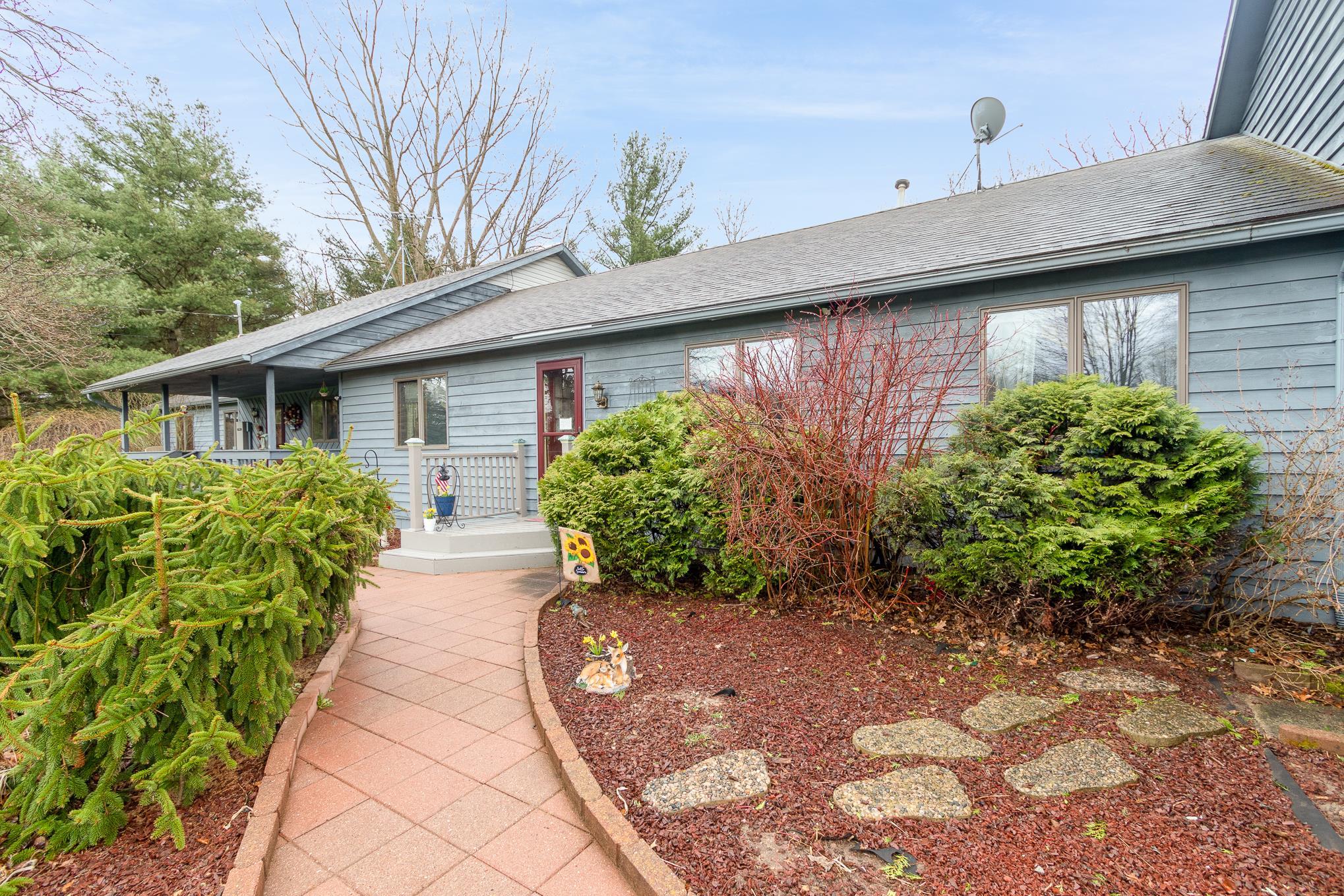 11639 Northwest Monroe Road Riverdale, MI 48877 - Photo 34 of 47 1908151-33.JPG