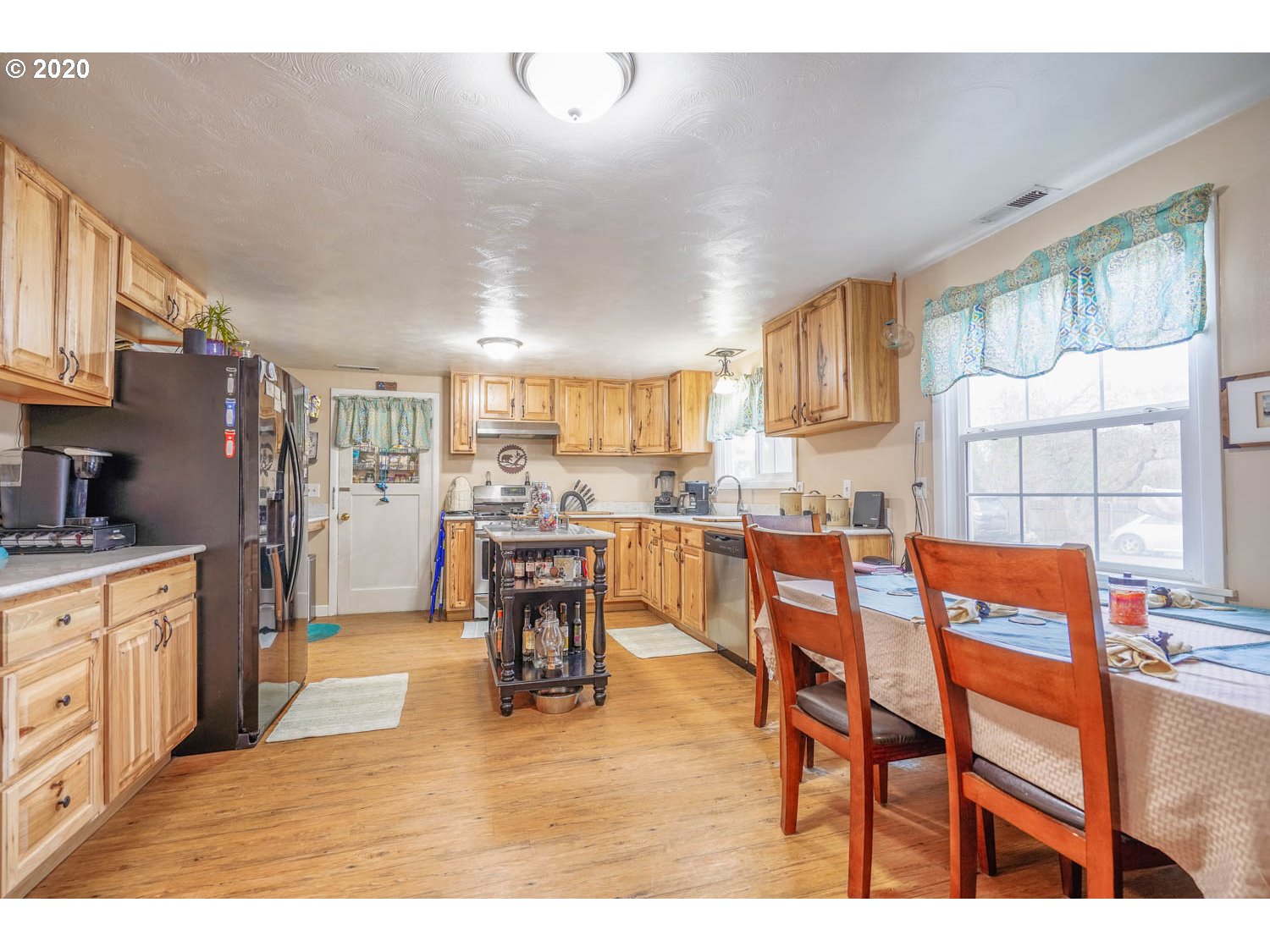 29786 Bridge Road Hermiston, OR 97838 - Photo 8 of 30 Gallery Image 8