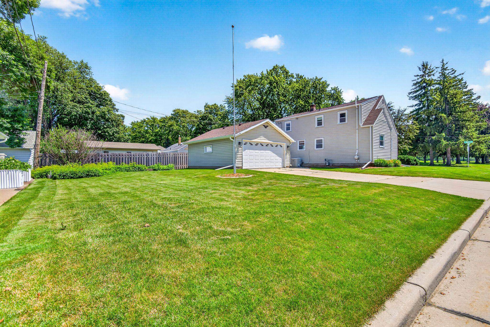 804 East Maple Street Appleton, WI 54915 - Photo 49 of 49