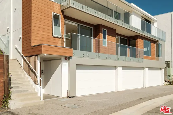 a picture of a bathroom with a sink