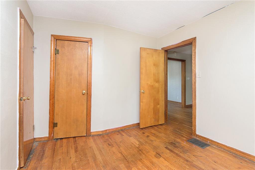 1611 Lindberg Road Anderson, IN 46012 - Photo 16 of 25