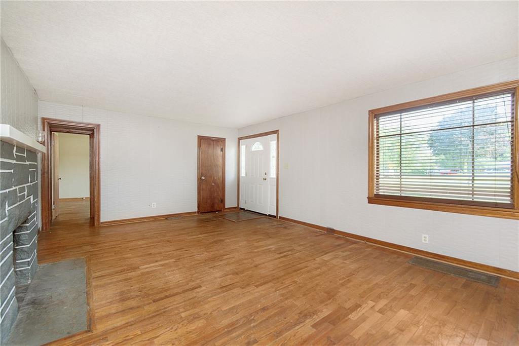 1611 Lindberg Road Anderson, IN 46012 - Photo 4 of 25