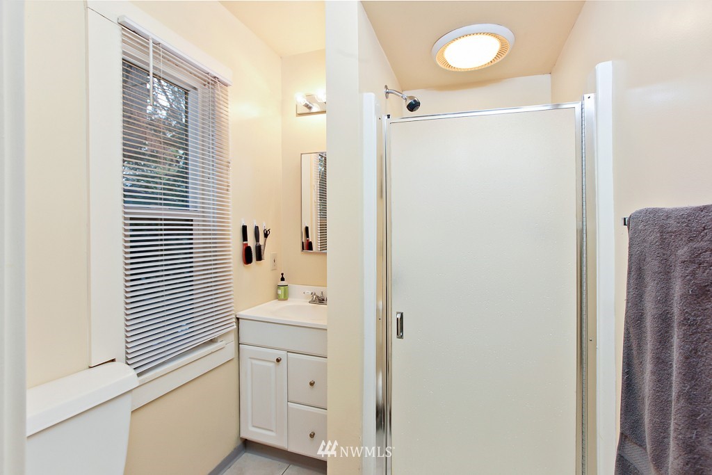725 North 97th Street Seattle, WA 98103 - Photo 12 of 15 Gallery Image 12