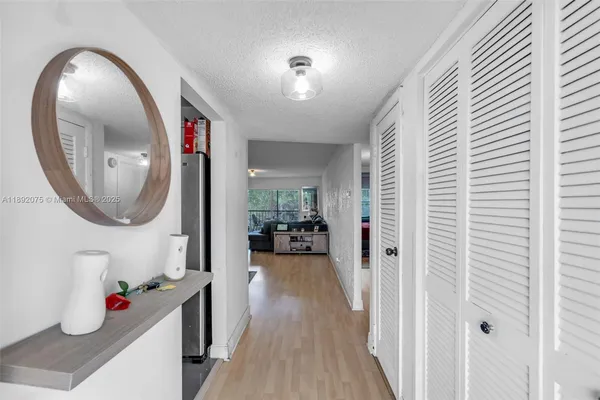 $1,800 | 6100 South Falls Cir Drive, Unit 410, Lauderhill, FL 33319