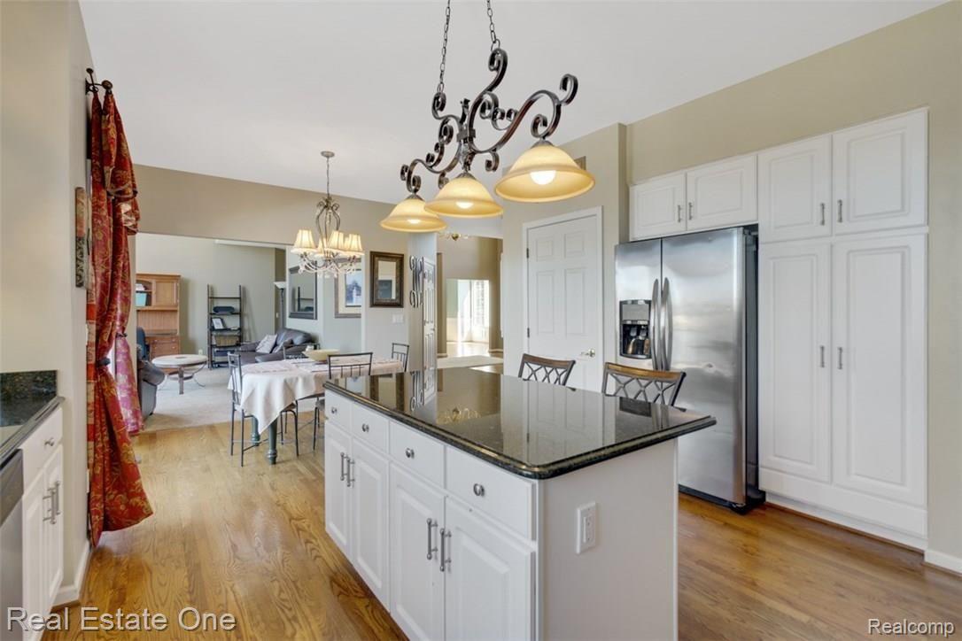 3888 Fawn Drive Rochester, MI 48306 - Photo 21 of 50 dsc09429-dsc09433.jpg