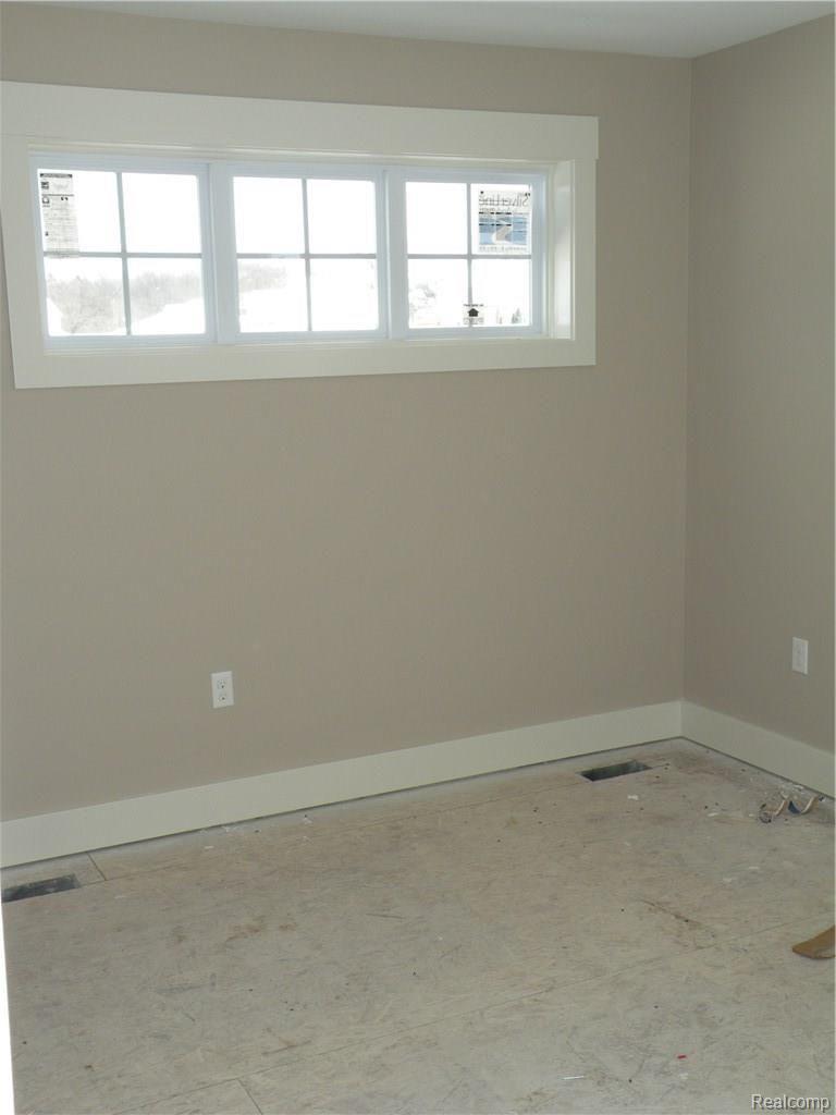 2775 Clivedon Road Howell, MI 48843 - Photo 15 of 25 DSCN3575.JPG