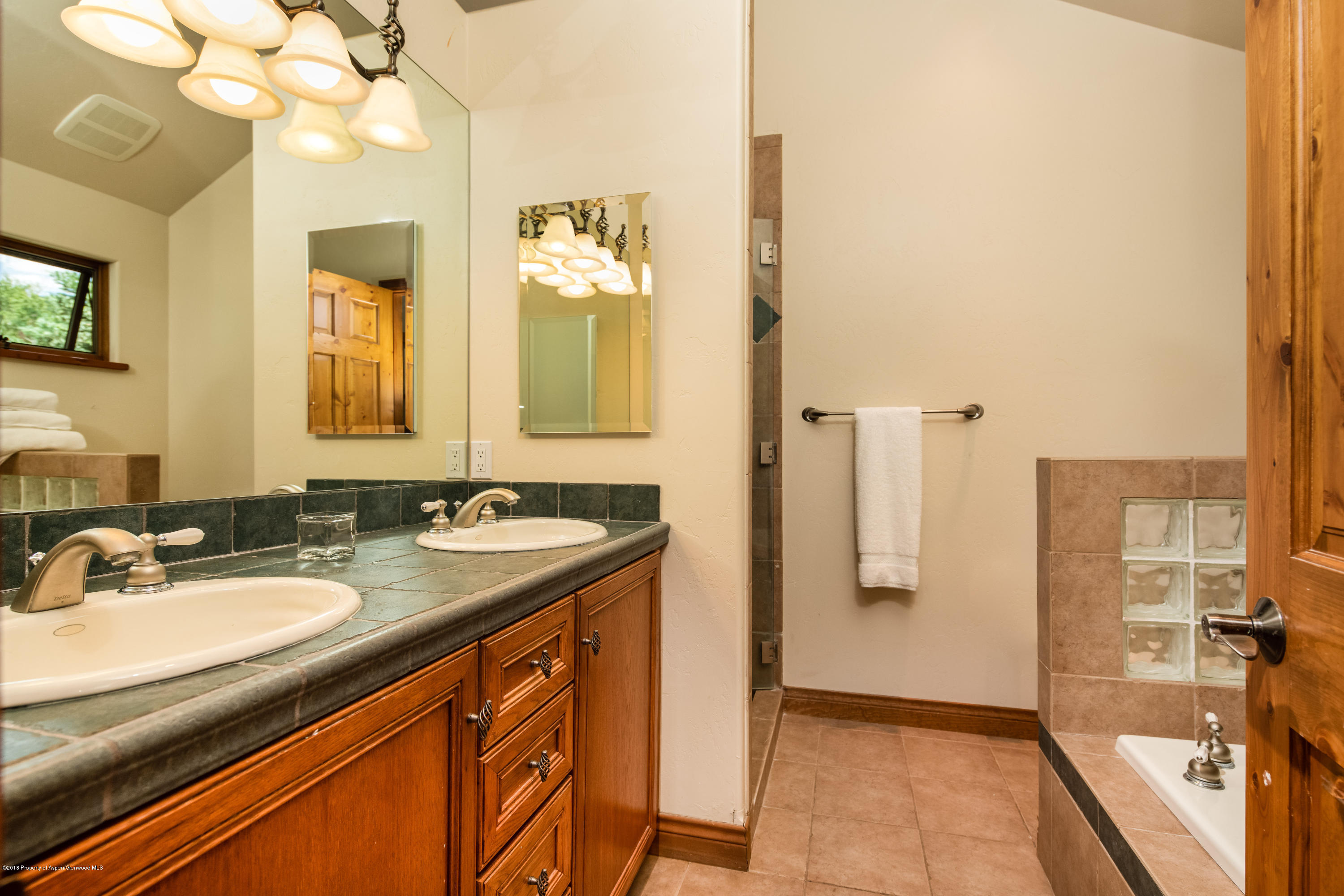 306 Allison Lane Basalt, CO 81621 - Photo 11 of 20 306AllisonLn_HiRes002