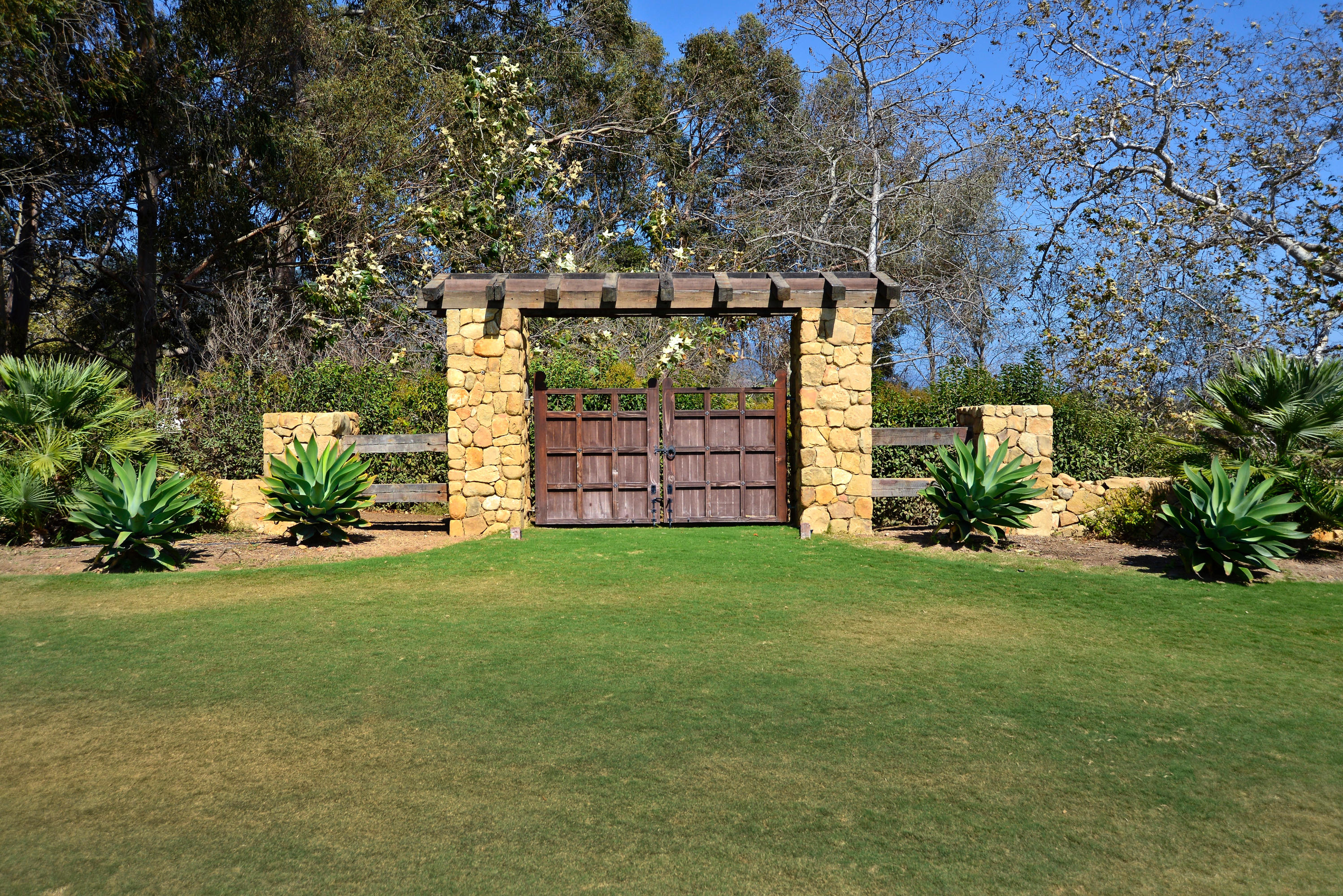 200 Lambert Road Carpinteria, CA 93013 - Photo 23 of 25 a view of a kid room
