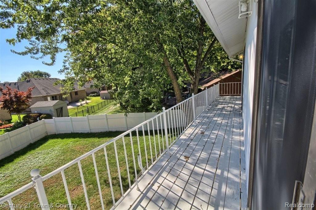 14490 Clinton River Road Sterling Heights, MI 48313 - Photo 16 of 30 Balcony.jpg