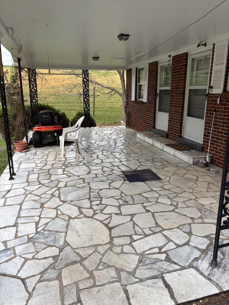 671 Elk Garden Road Lebanon, VA 24266 - Photo 4 of 48 Gallery Image 4