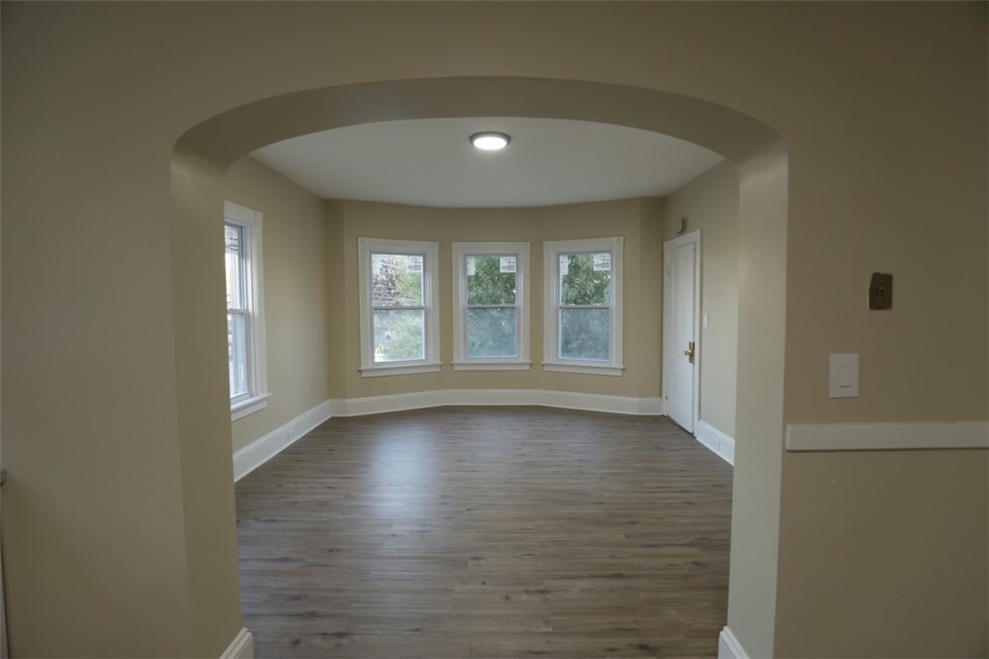 686 Broadway, Unit 2F Pawtucket, RI 02860 - Photo 3 of 9