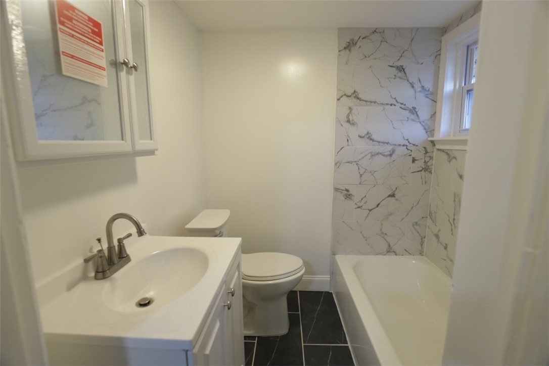 686 Broadway, Unit 2F Pawtucket, RI 02860 - Photo 9 of 9