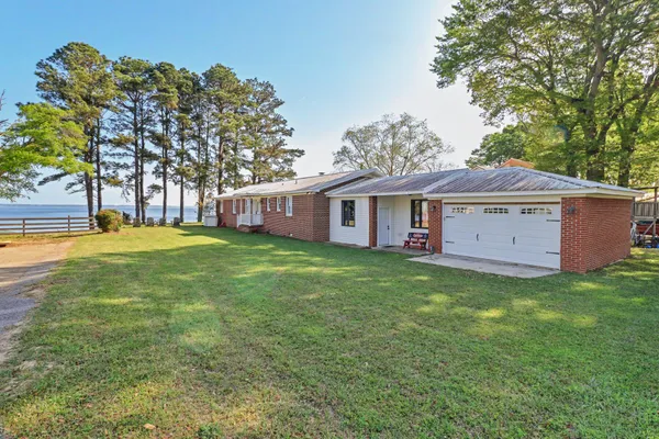 $700,000 | 214 Bennette Street, Eutawville, SC 29048