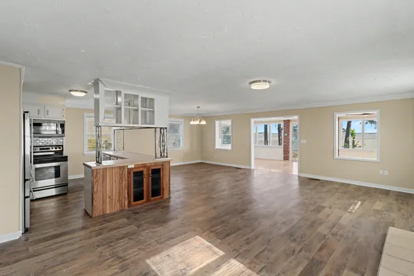 $700,000 | 214 Bennette Street, Eutawville, SC 29048
