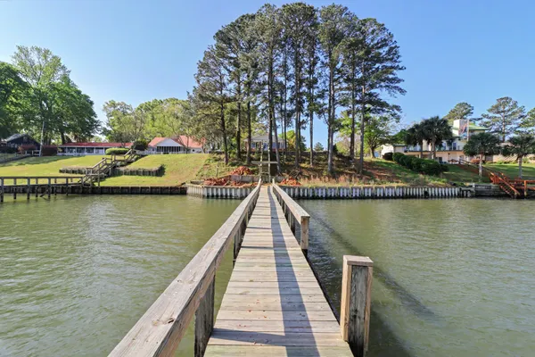 $700,000 | 214 Bennette Street, Eutawville, SC 29048