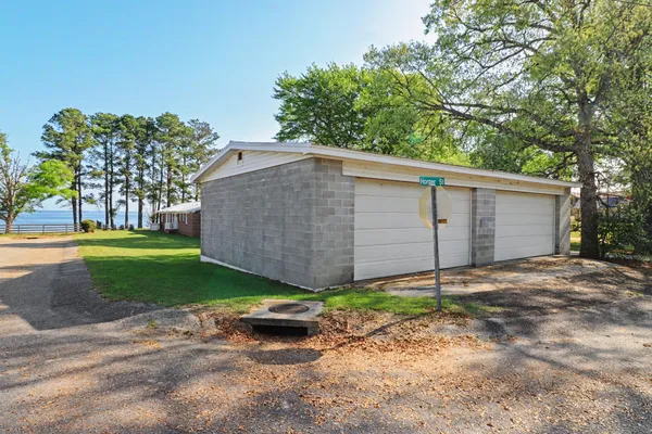 $700,000 | 214 Bennette Street, Eutawville, SC 29048